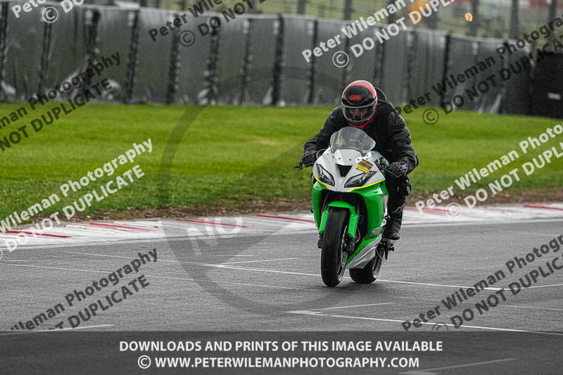 donington no limits trackday;donington park photographs;donington trackday photographs;estoril;event digital images;motorbikes;no limits;no limits trackdays;peter wileman photography;portugal;trackday;trackday digital images;trackday photos